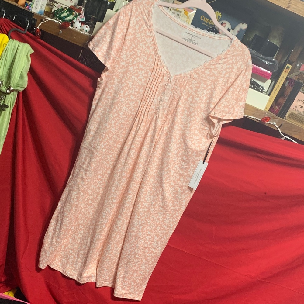 #065 Size xl Elizabeth & Nicole NWT Pink Floral Nightgown
